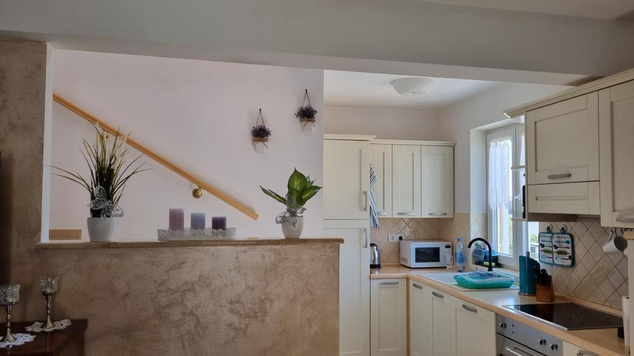 Appartement Sunny Maj Porec Bagian luar foto